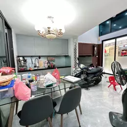 SIÊU PHẨM PHỐ CỔ HOÀN KIẾM - 2 THOÁNG TRƯỚC SAU - Ô TÔ QUA - KINH DOANH SẦM UẤT .

Hàng Vải Hoàn