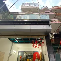 VIP THANH XUÂN - PHÂN LÔ - 6 TẦNG THANG MÁY NHẬP KHẨU - Ô TÔ TẢI ĐỖ CỬA - KINH DOANH SẦM UẤT - DT
