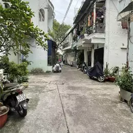 HẺM XE HƠI LÝ THƯỜNG KIỆT- THÔNG HẺM- LÔ GÓC - 20M2- 2 TẦNG - CHỈ 2.7 TỶ - ĐANG CHO THUÊ 6