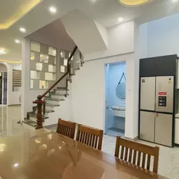 Nhà đẹp P.24, BT , gần Ngã Tư Hàng Xanh, 46m2, 2 tầng , DÒNG TIỀN