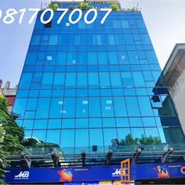 Bán tòa VP mặt phố Nguyễn Văn Cừ 250m, mặt tiền 11m, cho thuê 150/th. Bán 140 tỷ