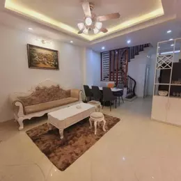 BÁN NHÀ KIM MÃ 40M2- GIÁ NHỈNH 5 TỶ- NGÕ NÔNG- Ô TÔ CÁCH NHÀ 10M