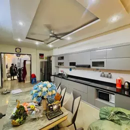 Bán nhà TRẦN DUY HƯNG, DT 52M2, 5 TẦNG, VÀI BƯỚC CHÂN RA MẶT PHỐ, NGÕ NÔNG THÔNG RỘNG, NHÀ ĐẸP MÊ