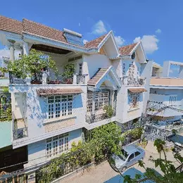 Mặt tiền đường xe hơi 160 Nguyễn Văn Quỳ, Phú Thuận Quận 7, 4 tầng 327m2 ngang 13m, 34 tỷ