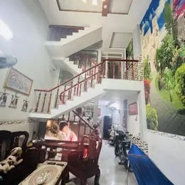 NHÀ 4 Tầng - hẻm XE HƠI Thông - Gần chợ  ĐÔNG QUANG - BÙI VĂN NGỮ. QUẬN 12 - CHỈ 4,35 tỷ.