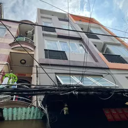 NHÀ MỚI 27M2 5 TẦNG - TRUNG TÂM  QUẬN 10 - CÁCH CHỢ AN ĐÔNG PLAZA 300M . CÁCH 5 CĂN RA ĐƯỜNG LỚN .