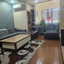 Đức-NHÀ MỚI NỘI THẤT CAO CẤP- LỆCH TẦNG HIỀN ĐẠI CÔNG SUẤT CHO THUÊ 50TR/THÁNG-MẶT TIỀN KINH DOANH