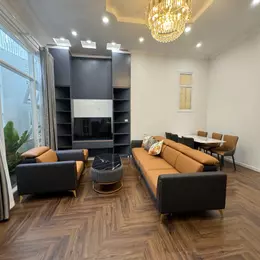 Bán nhà Hồng Tiến, Long Biên, 69m2 5 tầng, 10.8 tỷ. Full nội thất, lô góc