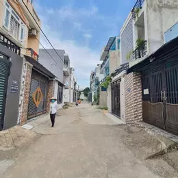 Lô đất hẻm 47 trường lưu DT 70m giá tốt, vị trí đẹp