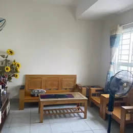 Cho thuê căn 3PN Đầy đủ nội thất, tại chung cư 35 Hồ Học Lãm Giá 7,5 tr/thang.