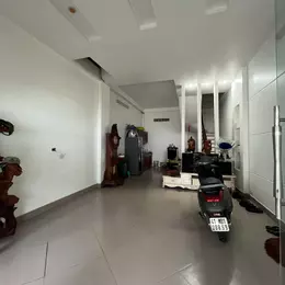 CHÍNH CHỦ VỀ NHÀ MỚI CẦN BÁN NHÀ MẶT NGÕ Ô TÔ, Ô TÔ ĐỖ CỬA