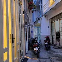 Bán nhà Ni Sư Hùynh Liên Tân Bình, cực đẹp- 3 tầng 3PN 3WC- 5.7 tỷ