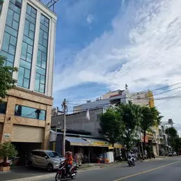 Bán nhà mặt tiền 2 tầng 5.1x30m giá 12 tỷ Đường Dương Thị Mười