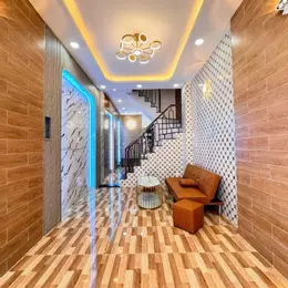 CHIẾN LƯỢC - HẺM XE TẢI - 3 TẦNG 4PN - 30M2 - SỔ ĐẸP GIÁ 3.75 TỶ