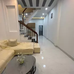 Nhà 2 tầng đường Hoà Trung - Vĩnh Hoà,Nha Trang. 💰Giá : 2tỷ250