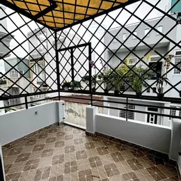Nhà Chiến Lược 30m2 - 3 tầng mới đẹp, vào ở ngay, nhỉnh 3 tỷ, xe hơi đến cửa