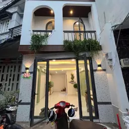 BT007 - 
NHÀ 2 TẦNG MỚI ĐẸP - NGAY CẠNH GÒ XOÀI - GIÁP TÂN PHÚ - NGAY TRUNG TÂM - HẺM THÔNG - TIỆN