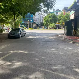 Bán 30m2 đất kinh doanh mặt phố Ái Mộ, Bồ Đề, Long Biên