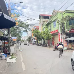 BÁN ĐẤT ĐƯỜNG THÔNG Ô TÔ TRÁNH, ĐẤT VUÔNG VẮN SẠCH ĐẸP, GẦN CHỢ, TRƯỜNG HỌC TẠI BẮC HỒNG ĐÔNG ANH