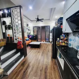 CẦN BÁN NHANH NHÀ 5 TẦNG NGỌC LÂM-DIỆN TÍCH RỘNG-THÔNG SỐ ĐẸP-ĐƯỜNG Ô TÔ TRÁNH-KINH DOANH ĐỈNH-CHỈ