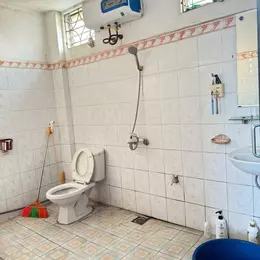 Bán nhà hai tầng tổ 5, TT Quang Minh, Mê Linh, HN. Chỉ việc xách vali về ở. DT 180m, giá 9,2 tỷ.