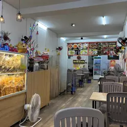 Cho thuê mặt bằng khu phố du lich, mặt tiền Tô Hiến Thành ( đầu nằm sau nhận mặt bằng )