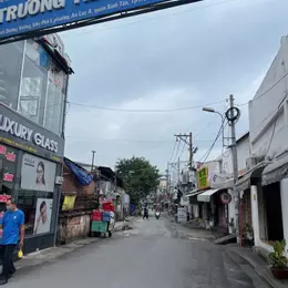 BÁN NHÀ SÁT BÊN XE MIỀN TÂY 2 TẦNG 35M2 HẺM THÔNG - SHR - GIÁ 2.78 TỶ
