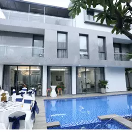 Biệt thự đẹp như tranh kế bên trường BIS Nguyễn Văn Hưởng, DT 10x21 CN 220m2, giá tốt LH 0943769368