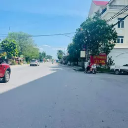 BÁN NHÀ MẶT PHỐ NẰM TRÊN MẶT QUỐC LỘ 17 THUỘC LỆ CHI - GIA LÂM, DT 93m²,MT 5m  GIÁ CHỈ 7,3