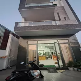 Bán nhà MT tuơng lai An Phú Đông 25, Q12, 115m2, 4 tầng, ngang 5,8m. 5PN, giá rẻ