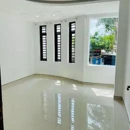 Bán căn nhà 3 lầu DT 50m2 mặt tiền kinh doanh, đường Lã Xuân Oai, phường Long Trường, Thủ Đức,