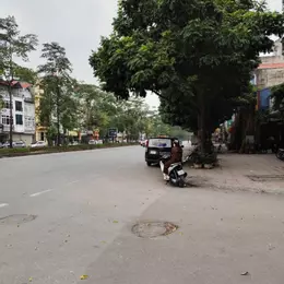 BÁN ĐẤT GIÁ ĐẦU TƯ LÔ ĐẤT ĐẸP Ô TÔ QUA NHÀ- ĐẦU NGÁCH 20M RA MẶT NGÕ Ô TÔ TRÁNH - 50M RA MẶT PHỐ