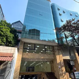 Bán Tòa Văn Phòng 9 Tầng Mặt Phố Hoàng Ngân. Đang cho thuê 300tr/th. Giá 120 TỶ