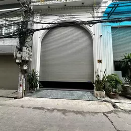 Bán siêu phẩm nhà 8 tầng thang máy long lanh ô tô dừng đỗ ngày đêm hoàng mai