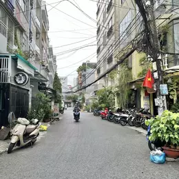 Bán nhà hẻm xe tải Thành Thái cạnh UBND Quận 10, 40m2 chỉ 7.99 tỷ, pháp lý chuẩn