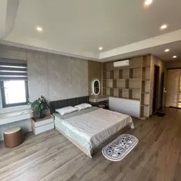 Bán nhà Việt Hưng 48m 7 tầng, lô góc, thang máy, gara. LH 0888868583