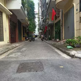 BÁN NHÀ 3T HOÀNG QUỐC VIỆT, DT 30M2, Ô TÔ TRÁNH VỈA HÈ, GẦN PHỐ, KINH DOANH VP/ Ở