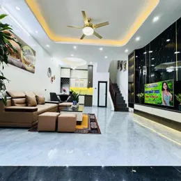 CHÍNH CHỦ BÁN NHÀ THƯỢNG ĐÌNH, VỊ TRÍ ĐẸP, DÂN TRÍ CAO, HÀNG XÓM THÂN THIỆN, DTSD 53M2, 2 THOANG