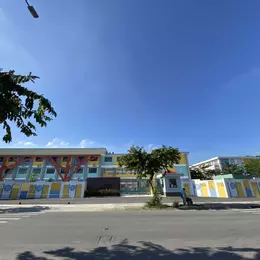 BÁN NHÀ NÁT MẶT TIỀN LÊ LỢI VÀI BƯỚC CHÂN - ĐỐI DIỆN TRƯỜNG CÚC HỌA MI - NGANG KHỦNG 9M - TIỆN XÂY