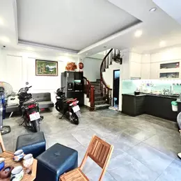 Bán nhà Trần Thái Tông 38m2, 5 tầng, ngõ su cóc tận cửa, ở ngay. 6,3 tỷ