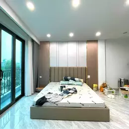 Bán Nhà Ngay Hồ Linh Quang, Đống Đa, Lô Góc 6 Tầng Thang Máy, Ô Tô KD, 50m2 Giá 12.x Tỷ