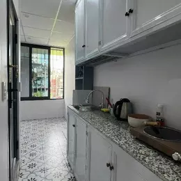 Bán nhà TT Thanh Xuân Bắc 11/28m2,mặt Tiền 2.6m giá 1.8 Tỷ