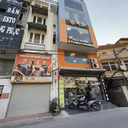 Bán Nhà Mặt Phố Chùa Láng, Đống Đa, DT 86m2, ô tô tải tránh, Vỉa Hè Kinh Doanh, Hơn 20 Tỷ