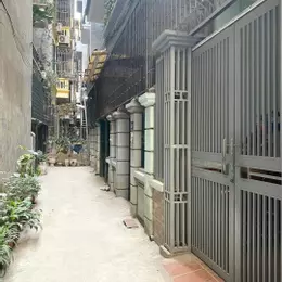 BÁN NHÀ PHỐ TRUNG KÍNH CẦU GIẤY - GIÁ HỜI 10,1 TỶ DT 51M. GẦN Ô TÔ - LÔ GÓC 3 MẶT THOÁNG