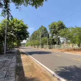 Cần bán nhanh đất sát trường học cấp 1 2 3, ngay trung tâm có thể kinh doanh được liền cách QL14
