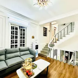 8,95 tỷ ngõ 41 Đinh Công Thượng nhà 6 tầng lô góc, full nội thất, thoáng 2 mặt, ô tô trước nhà