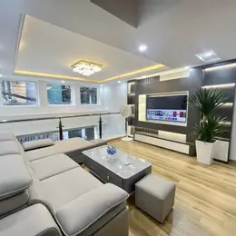 Bán Nhà Phố Quan Nhân, Thanh Xuân, 40m2, 5 Tầng Full Nội Thất 5 Sao, Gần Ô Tô, Nhỉnh 7 Tỷ