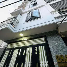 Bán nhà Trần Duy Hưng. Nhà mớ 5 tầngi. Mặt tiền 4m. Giá 10,9 tỷ