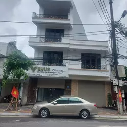bán gấp nhà 2 tầng đường Trần Hưng Đạo,dt=93m2,mt=5m, giá 9 tỷ