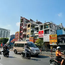 *Hottt- Mặt Tiền Kinh Doanh Nguyễn Biểu- Phố Nguyễn Trãi 5Tầng(3.3X12) Chỉ 12,3Tỷ